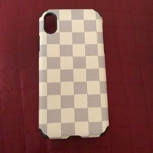 Grey and white checkered iPhone XR phone case